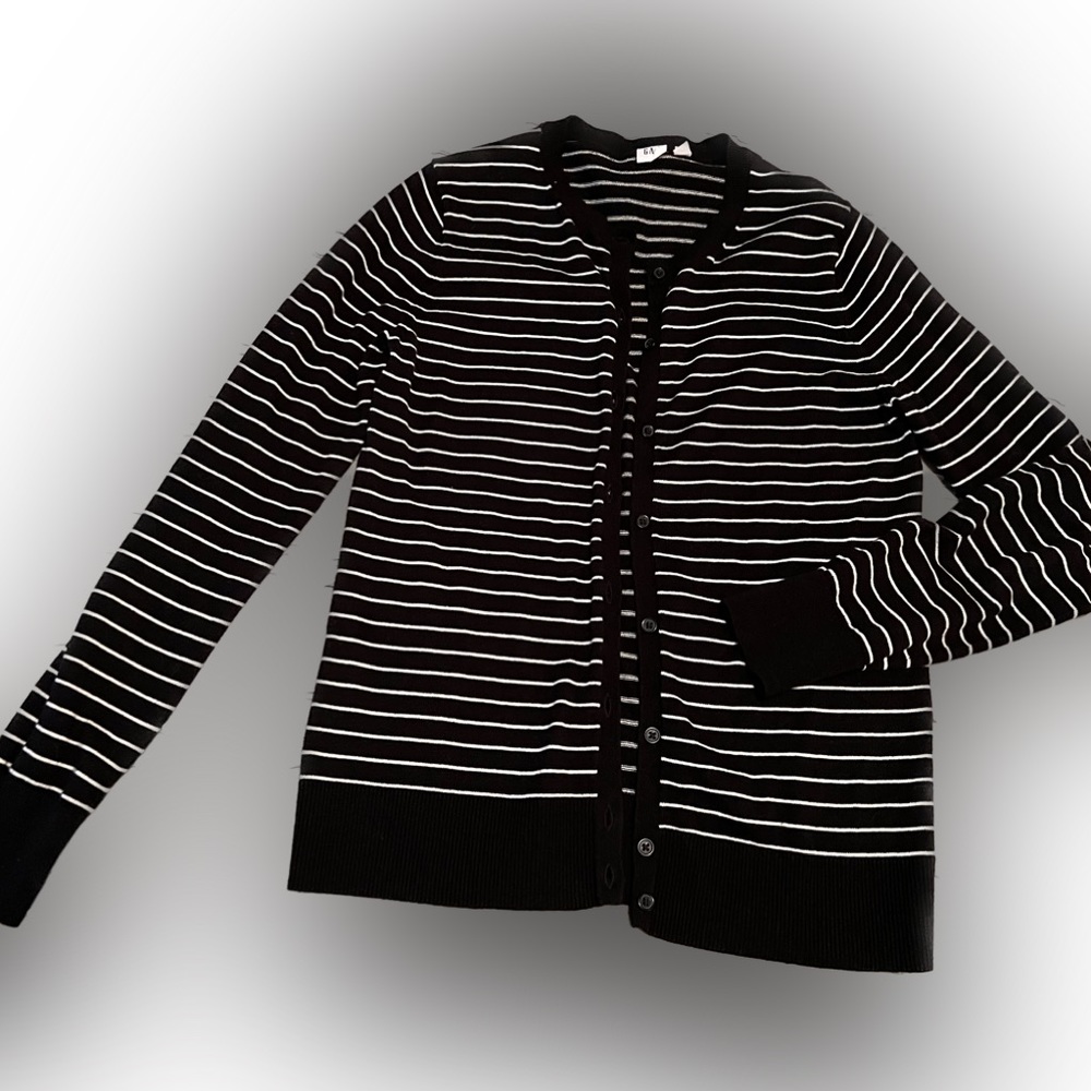 GAP Ladies Medium Crewneck Striped Cardigan Sweater